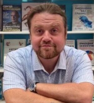 Известный астроном Леонид Еленин рассказал, как российская нейросеть помогает ему писать книги