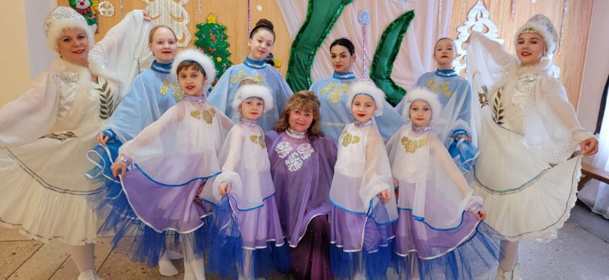 В Островском прошел гала-концерт победителей муниципального фестиваля-конкурса «Новогодний микрофон»