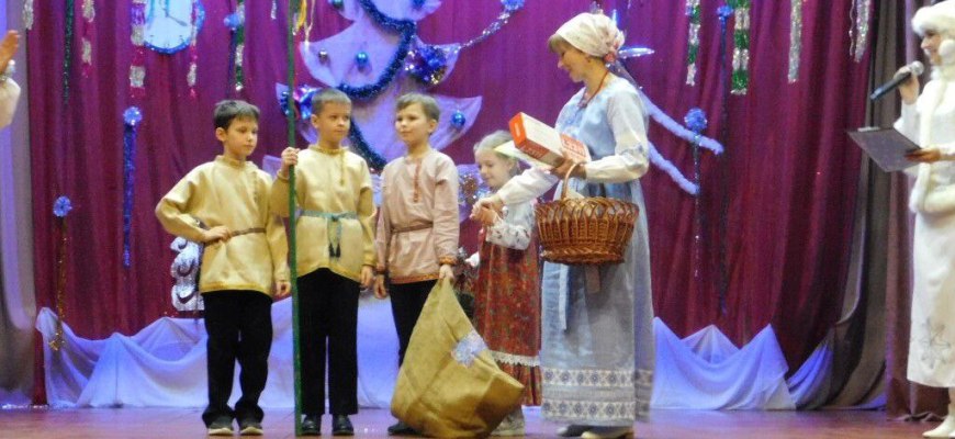 В Островском прошел гала-концерт победителей муниципального фестиваля-конкурса «Новогодний микрофон»
