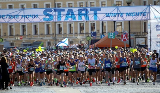 В Петербурге происходит уничтожение марафона "Белые ночи": общественник Колос обратился к Путину