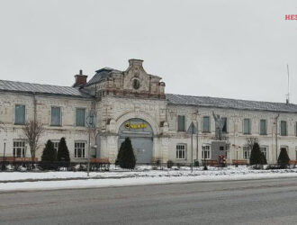 В Судиславле убрали ёлку и новогодние украшения