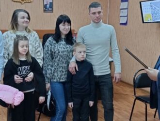 Две семьи из поселка Островское получили поддержку по программе «Молодая семья»