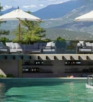 В Алуште продолжаются продажи в курортном комплексе «Лучистое» от ГК «ИнтерСтрой»