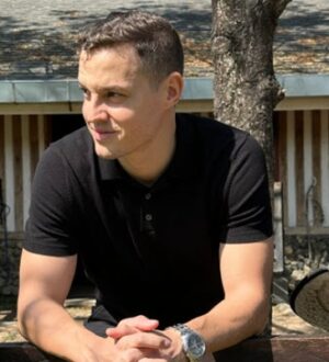 Развенчиваем миф о 10 000 шагов: почему 30 минут правильной ходьбы каждый день эффективнее спортзала и марафонов