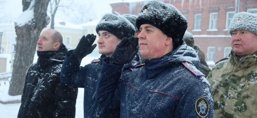 В Костроме сотрудники СК России приняли участие в «Вахте Героев Отечества»