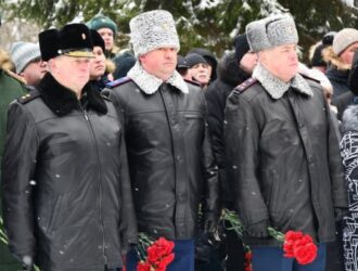 Руководитель следственного управления СК России по Костромской области принял участие в мероприятии, посвященном Дню памяти россиян, исполнявших служебный долг за пределами страны