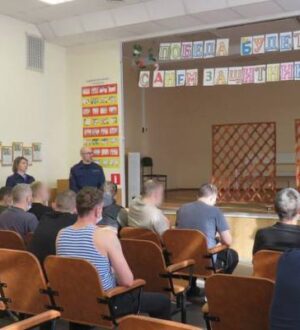 В преддверии Дня защитника Отечества руководитель следственного управления СК России по Костромской области посетил госпиталь для ветеранов войн