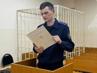По ходатайству следователя регионального СК заключен под стражу житель Костромы, подозреваемый в применении насилия в отношении сотрудника полиции