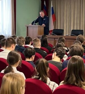 В следственном управлении СК России по Костромской области состоялся день открытых дверей для школьников