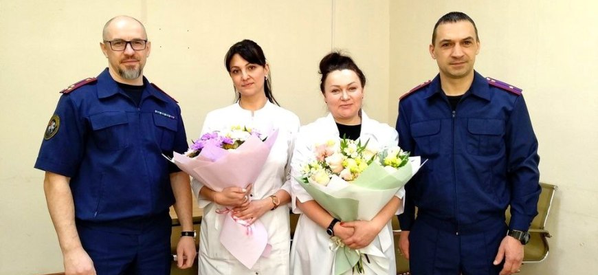 Сотрудники следственного управления СК России по Костромской области поздравили с Международным женским днем медицинских работников госпиталя для ветеранов войн