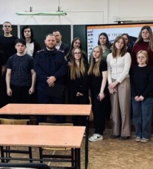 Руководитель межрайонного следственного отдела СУ СК России по Костромской области провел профилактическое занятие со студентами техникума