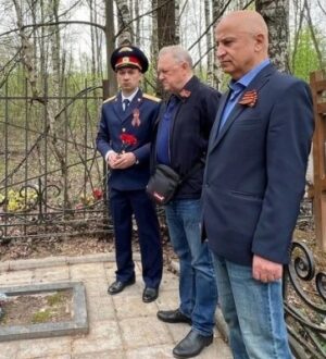 Сотрудники СУ СК России по Костромской области посетили места захоронений фронтовиков Великой Отечественной войны