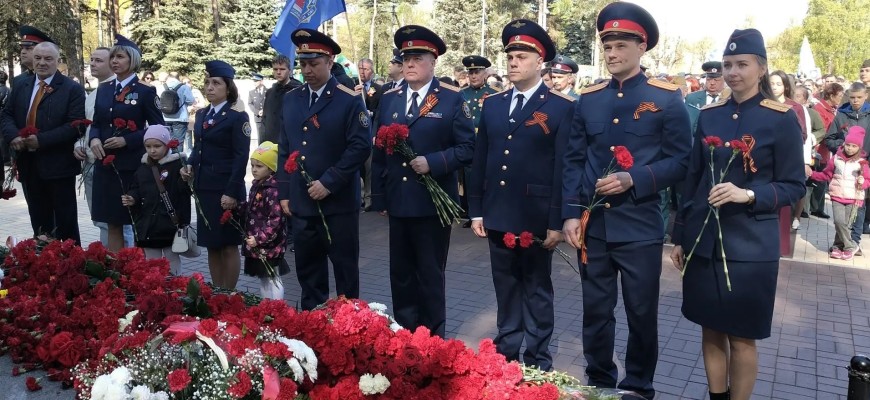 Сотрудники следственного управления СК России по Костромской области приняли участие в торжественных мероприятиях, посвященных 81-й годовщине Победы в Великой Отечественной войне
