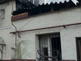 В Костроме разбирают остатки здания сгоревшего клуба «Полигон»