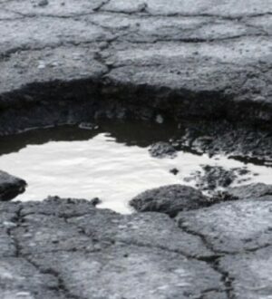 На автодороге Кострома — Сусанино дорожники выполнили ямочный ремонт