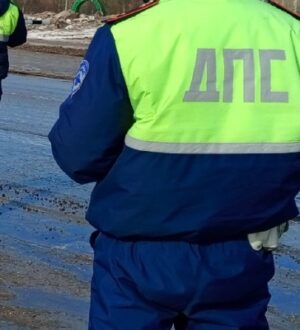 Около деревни Калинки Судиславского района автомобиль Toyota съехал в кювет