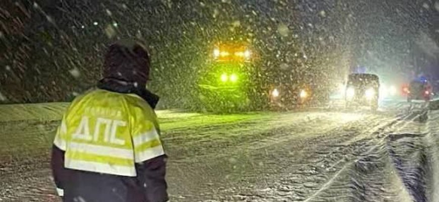 На федеральной трассе под Костромой столкнулись легковушка и грузовик