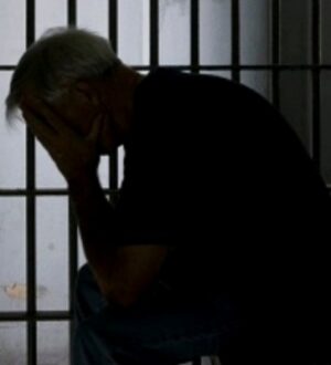 В Костроме под стражу помещен 36-летний мужчина который подозревается в попытке убийства знакомого