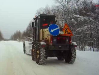 Дорожные службы Судиславского района очищают автодороги от снега