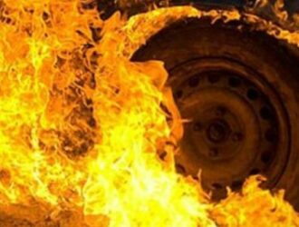 В Островском районе произошло возгорание грузового автомобиля