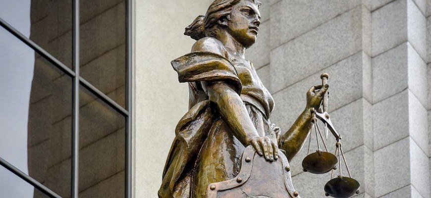 Перед судом предстанет житель Костромы, обвиняемый в покушении на убийство двух знакомых мужчин