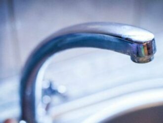 Жители поселка Островское пожаловались на длительное отсутствие питьевой воды